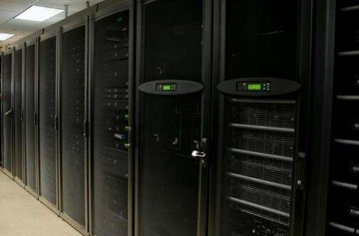 如何正确选择美国站群主机