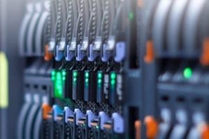 如何使用Filezilla上传文件到SugarHosts虚拟主机