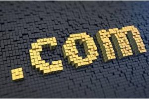 com域名多少钱一年