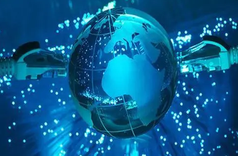 cn域名和com域名哪个好