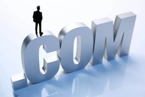 com域名